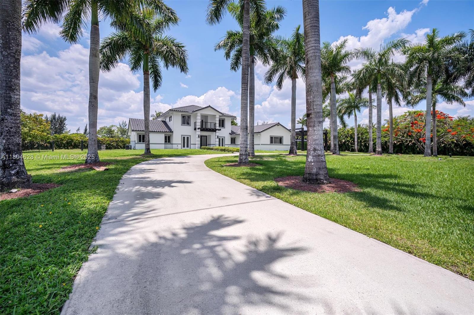 5121 SW 210th Ter, Southwest Ranches FL 33332