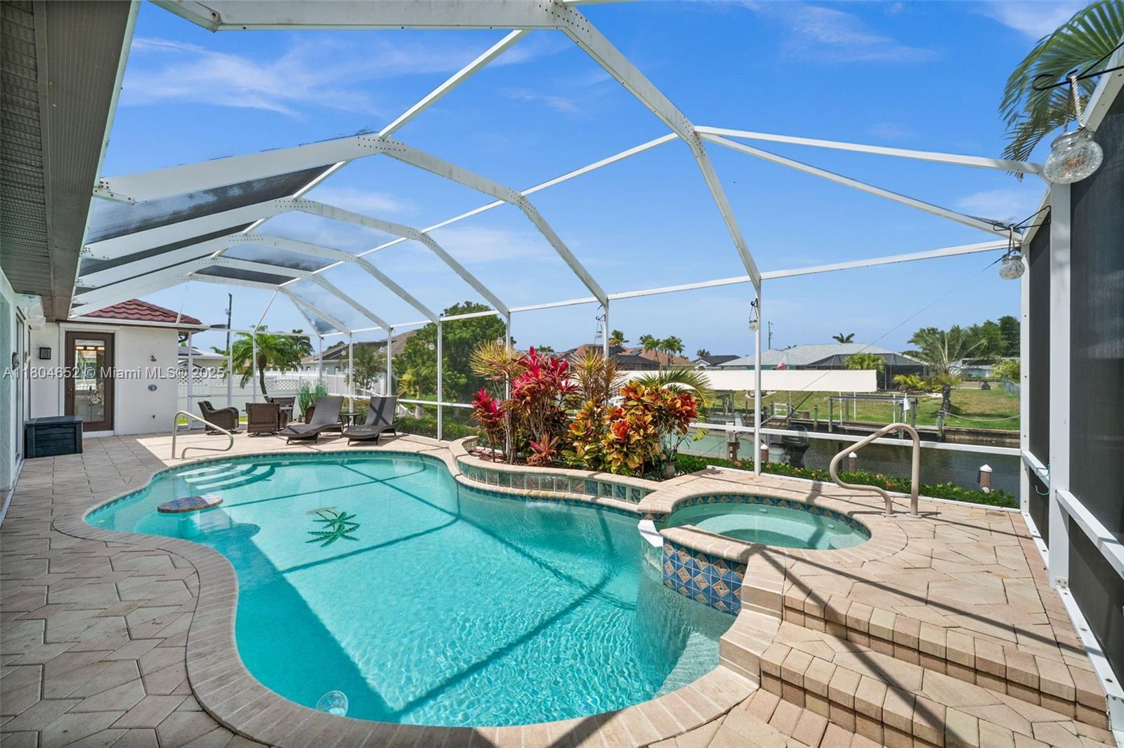 249 SW 37th LN, Cape Coral FL 33914 photo 2
