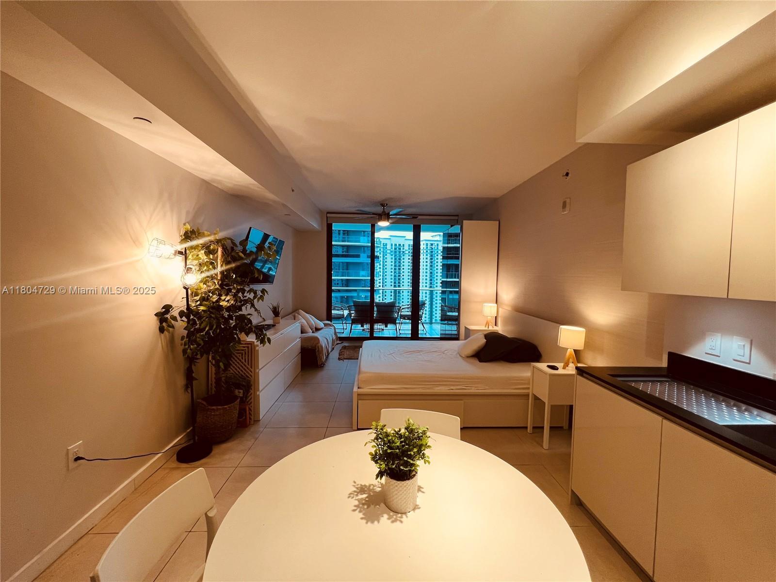 1010 Brickell Ave # 2710, Miami FL 33131 photo 4