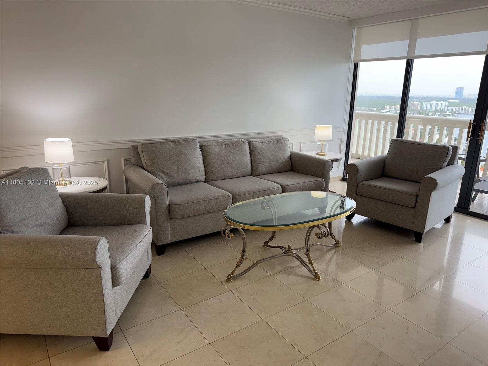 1000 W Island Blvd # 2412, Aventura FL 33160 photo 2