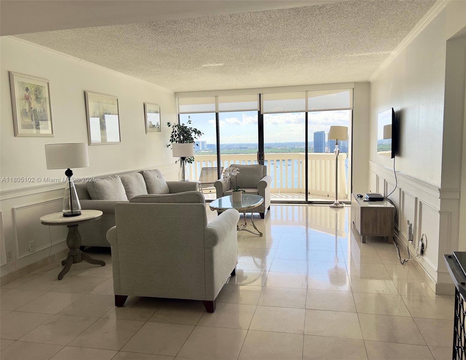1000 W Island Blvd # 2412, Aventura FL 33160 photo 4
