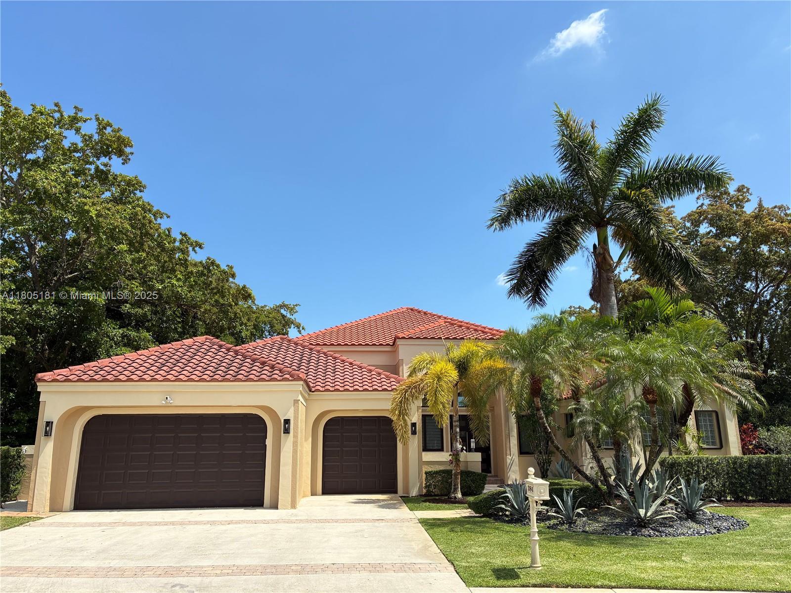 384 Coconut Circle, Weston FL 33326 photo 2