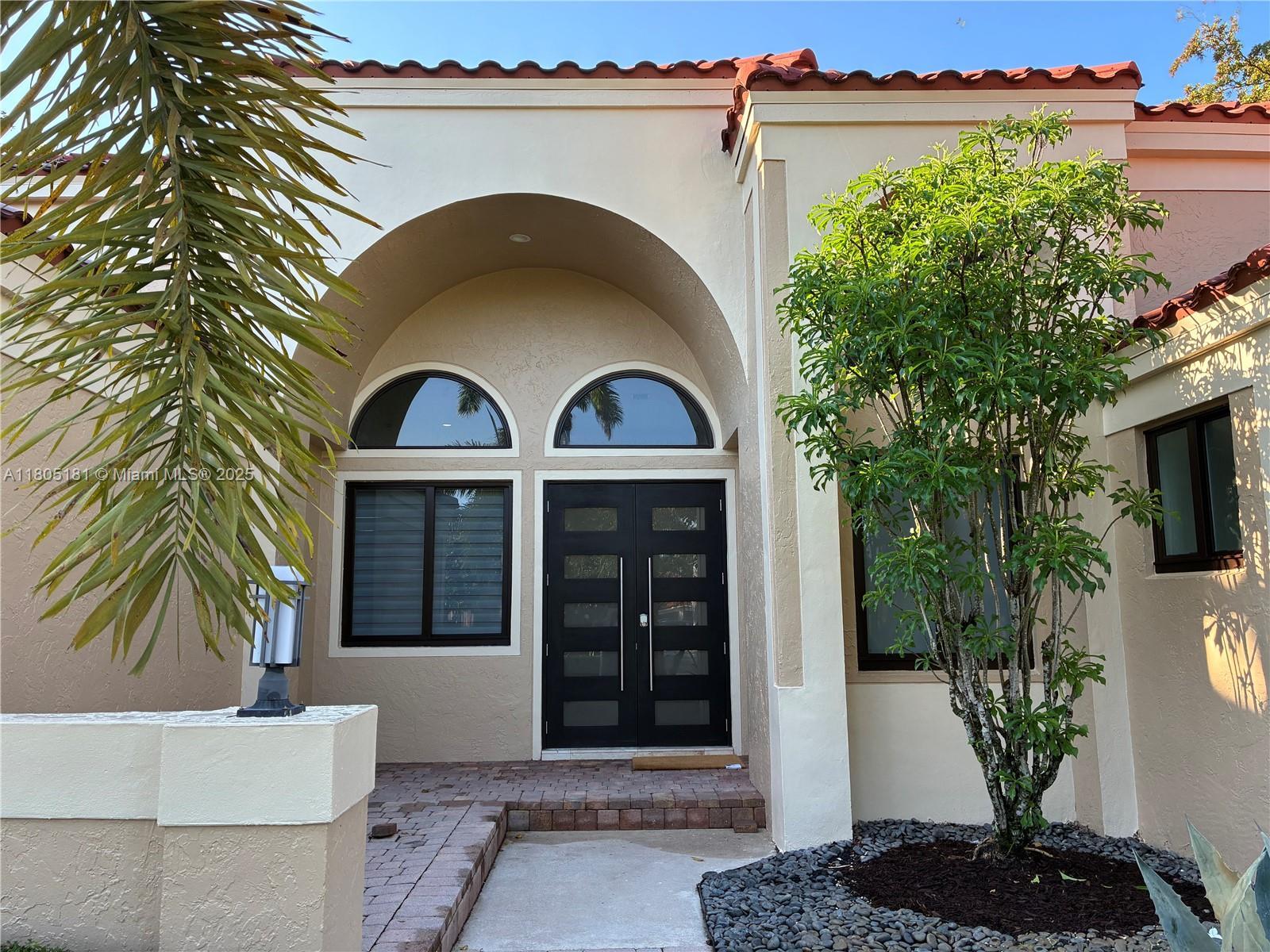 384 Coconut Circle, Weston FL 33326 photo 4
