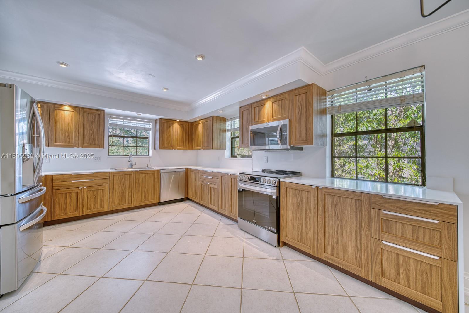 1442 Coruna Ave, Coral Gables FL 33156 photo 4