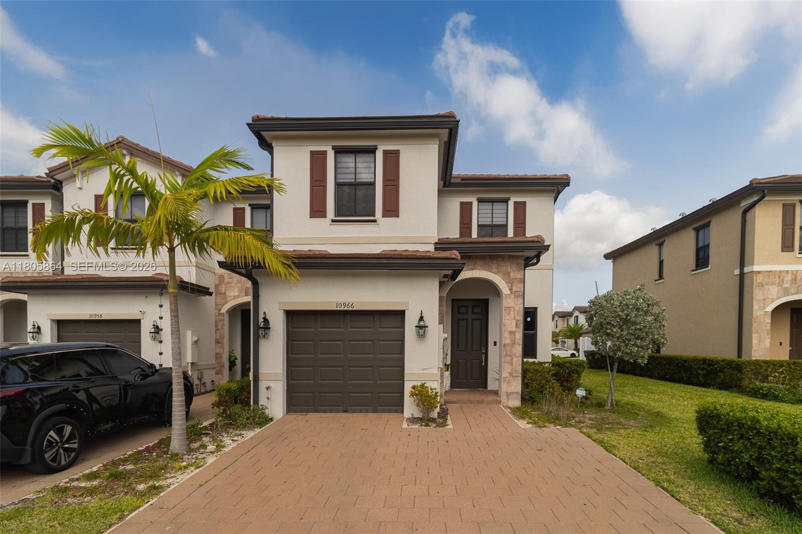 10966 W 33rd Way, Hialeah FL 33018 photo 3