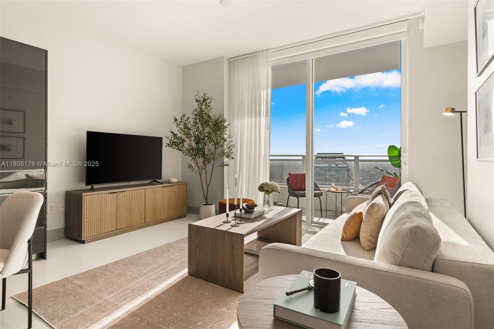 1080 Brickell Ave # 3905, Miami FL 33131 photo 3