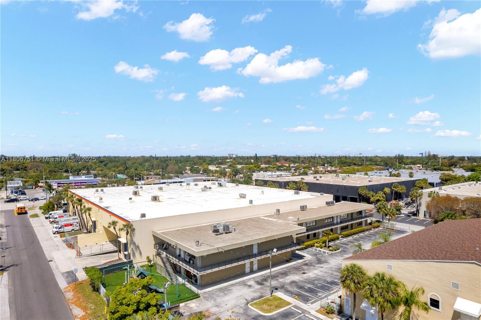 901 NW 11th Ave, Fort Lauderdale FL 33311 photo 4