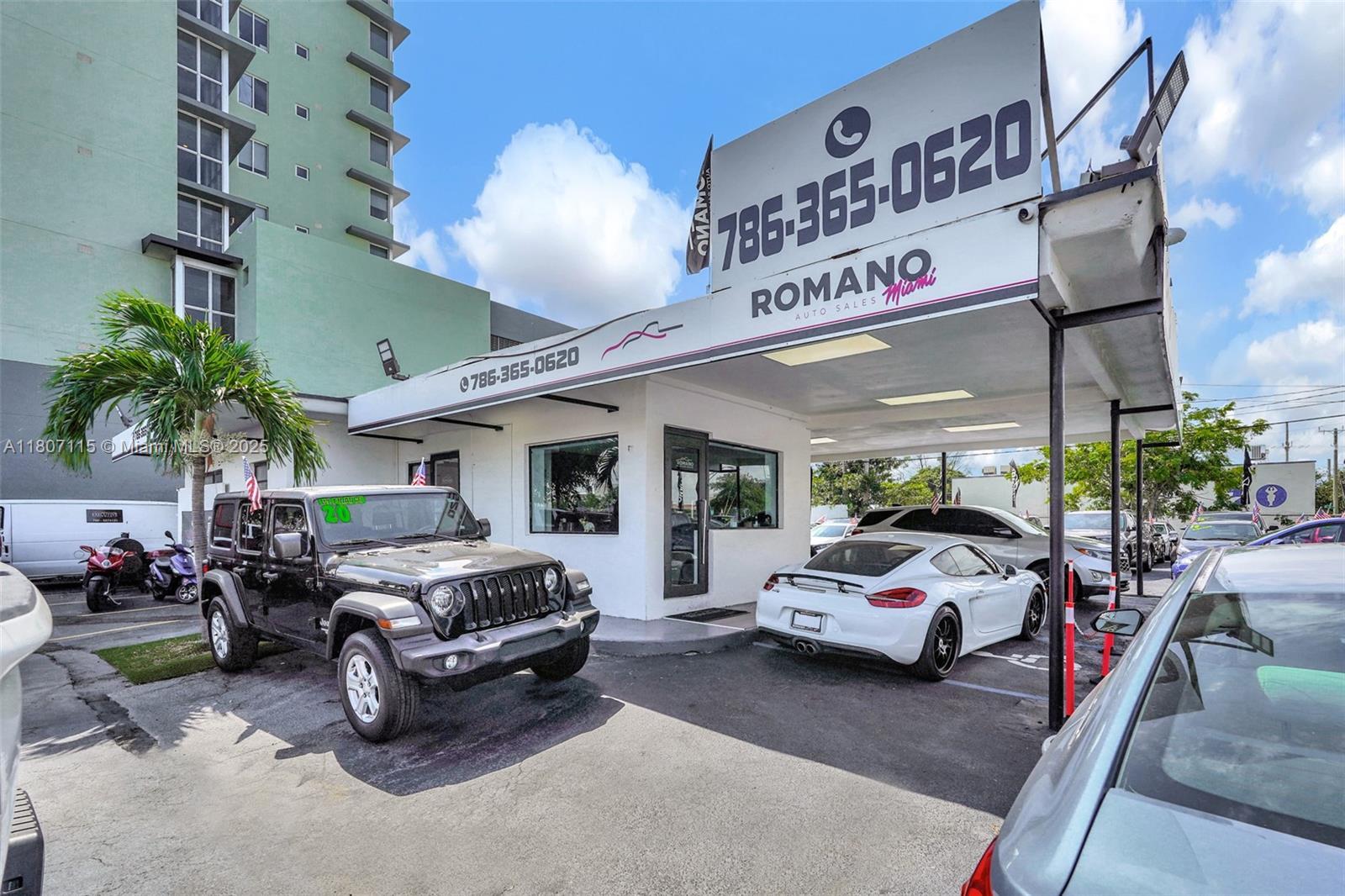 3590 NW 36th St, Miami FL 33142 photo 4