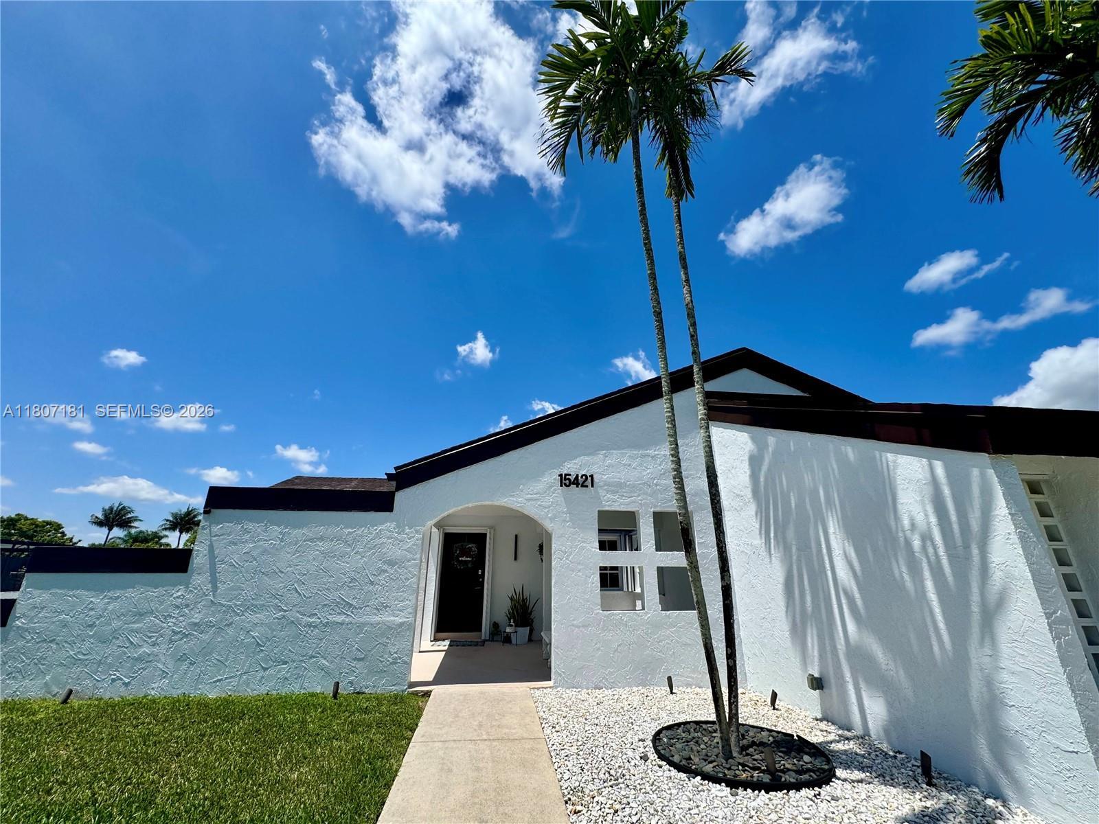 15421 SW 158th St, Miami FL 33187