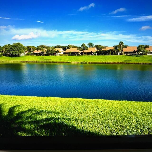 150 Beach Summit Court, Jupiter FL 33477 photo 2