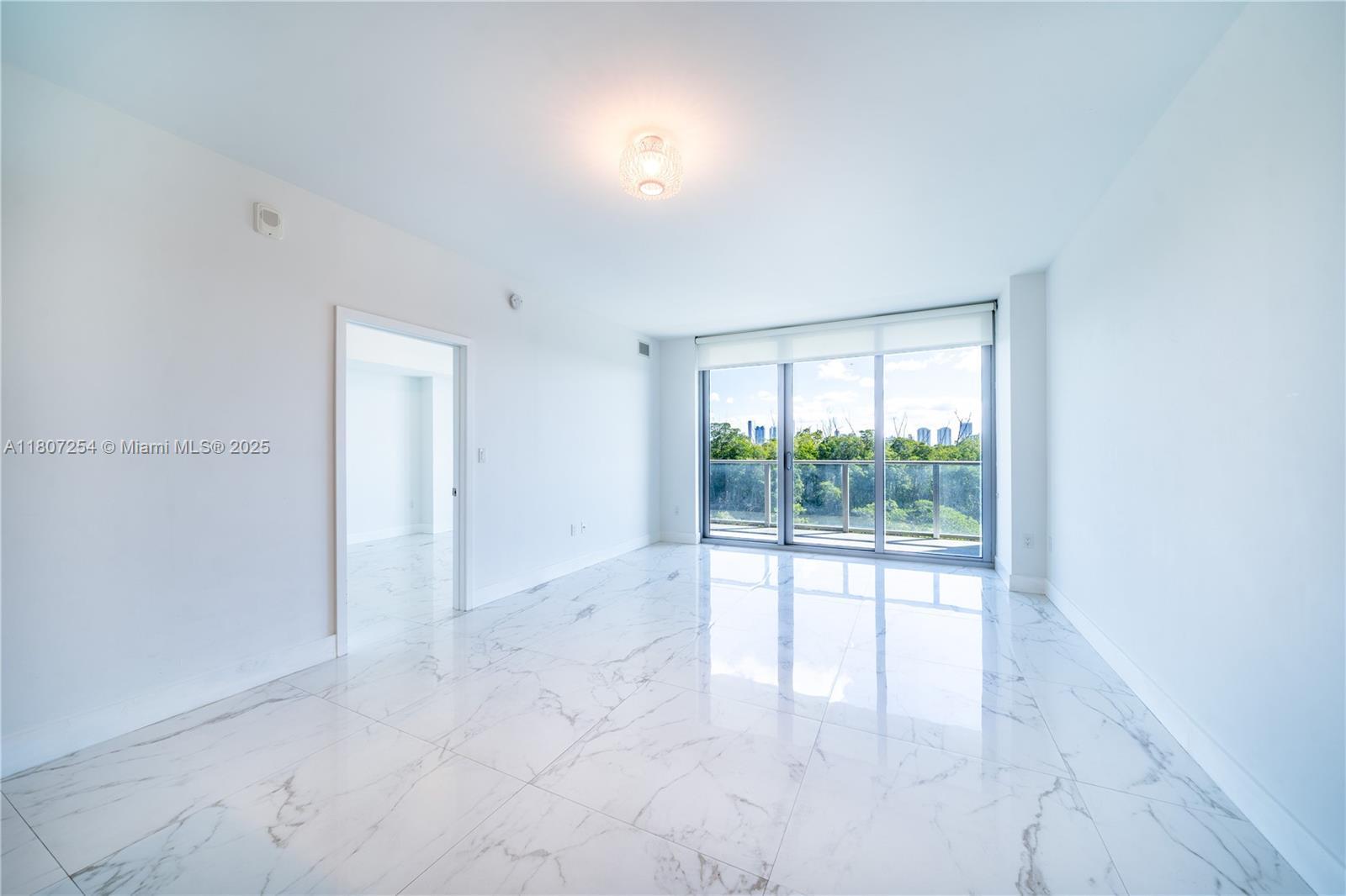 16385 Biscayne Blvd # 417, North Miami Beach FL 33160 photo 4