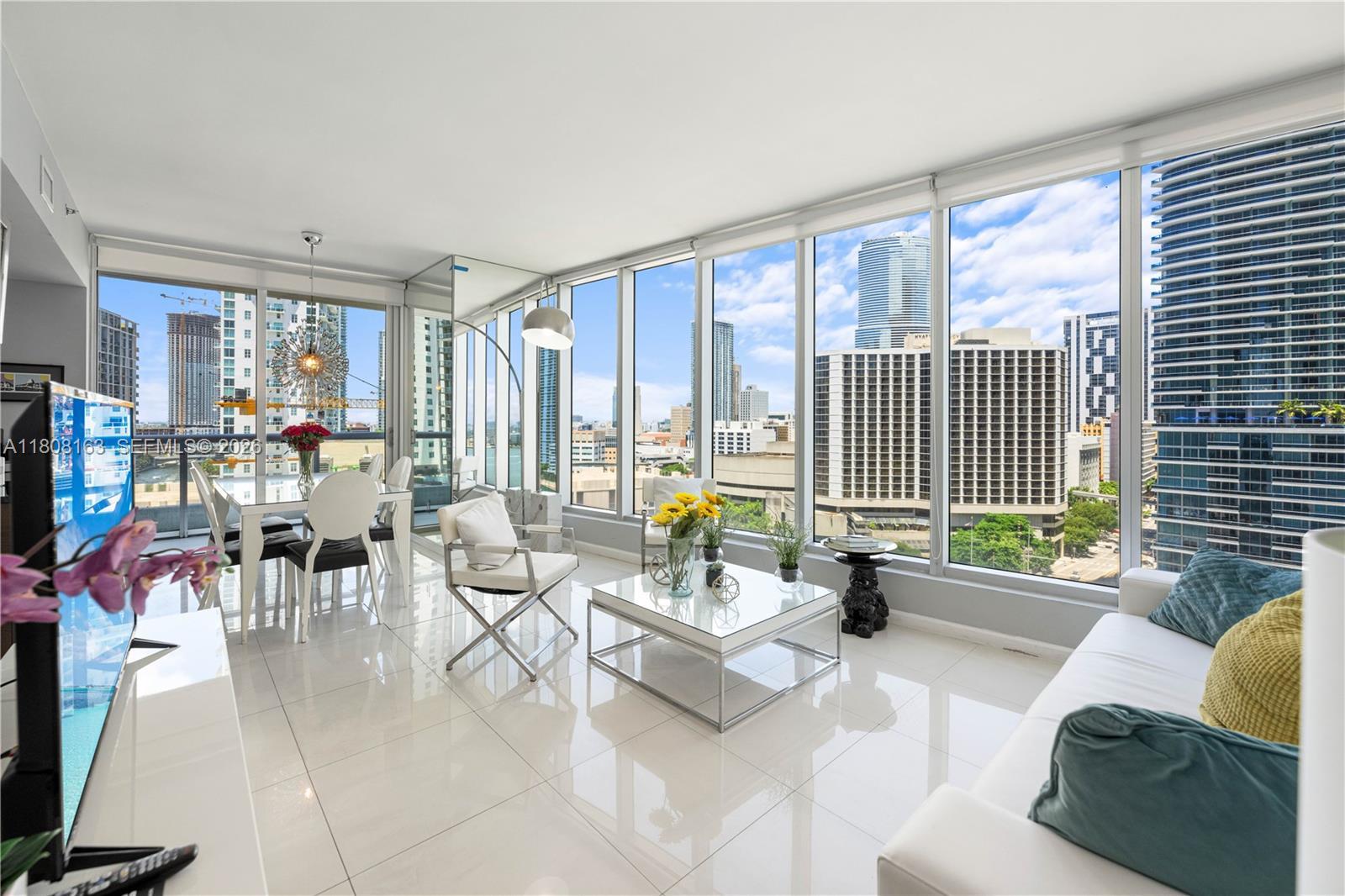 485 Brickell Ave # 1604, Miami FL 33131 photo 2