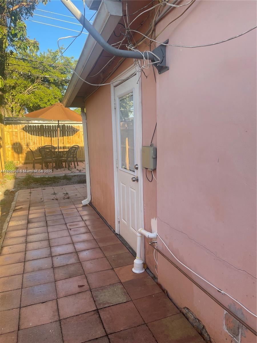 1720 SW 70th, North Lauderdale FL 33068