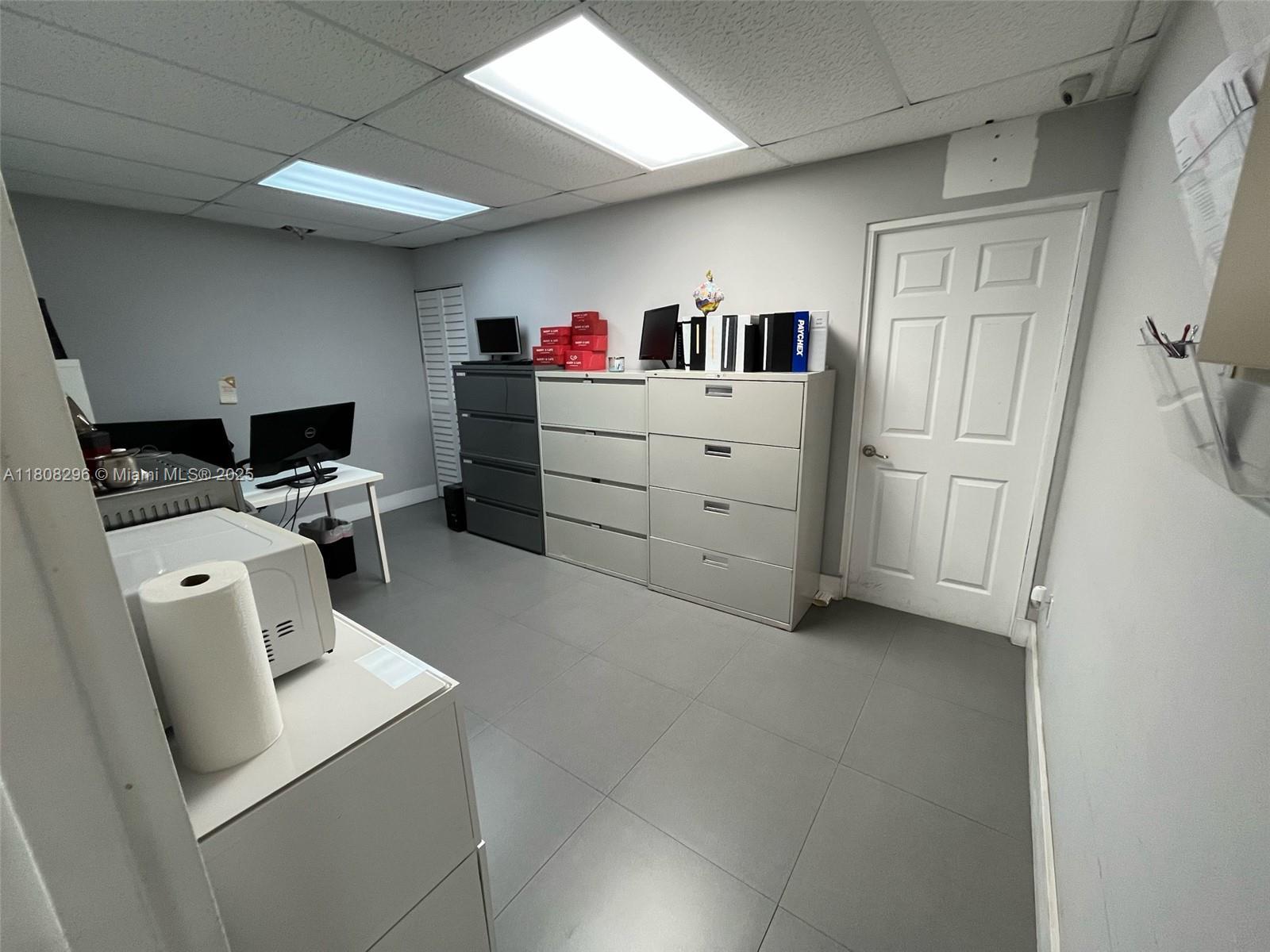 8000 NW 31st St # 8, Doral FL 33122 photo 3