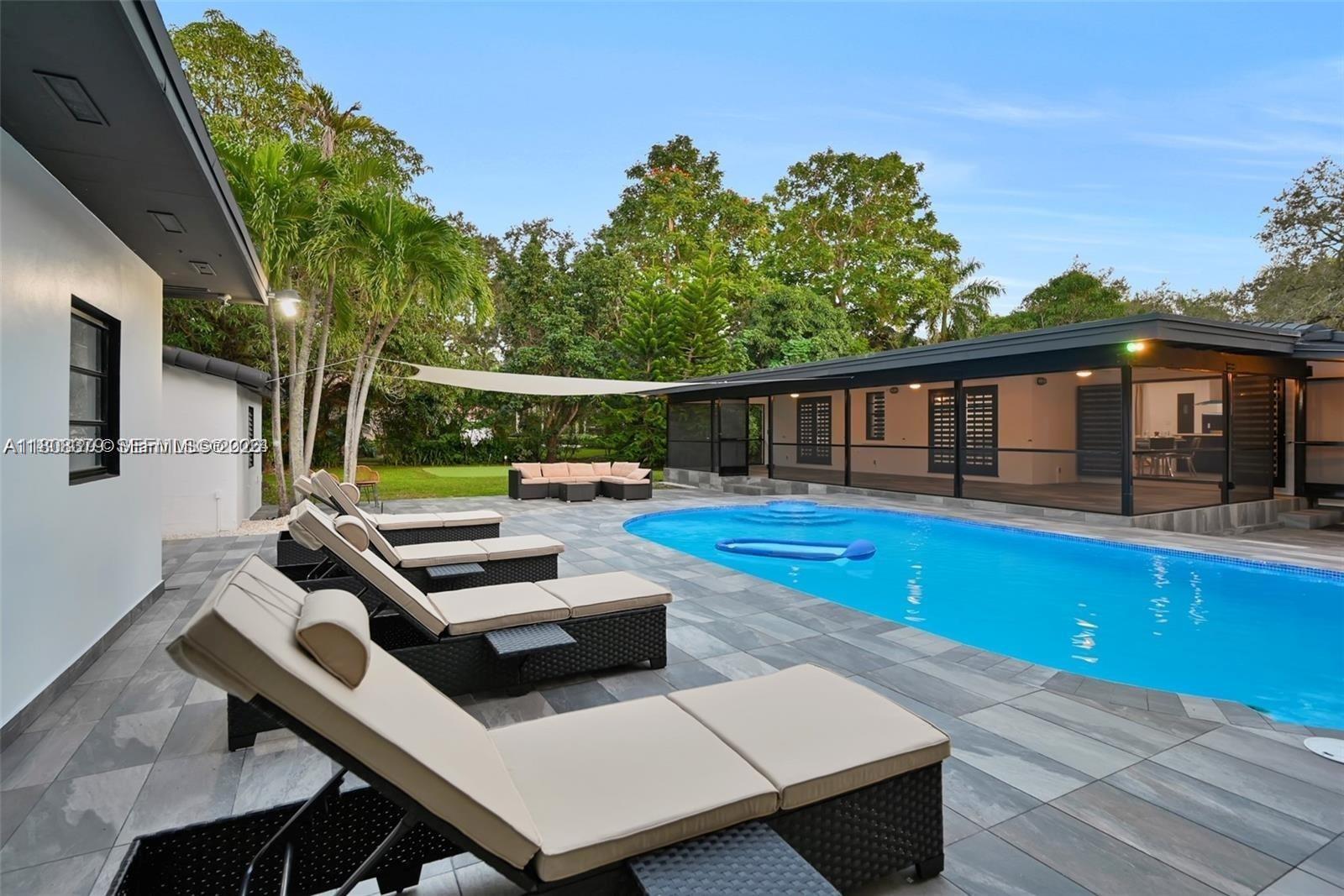 7335 SW 104th St, Pinecrest FL 33156 photo 4
