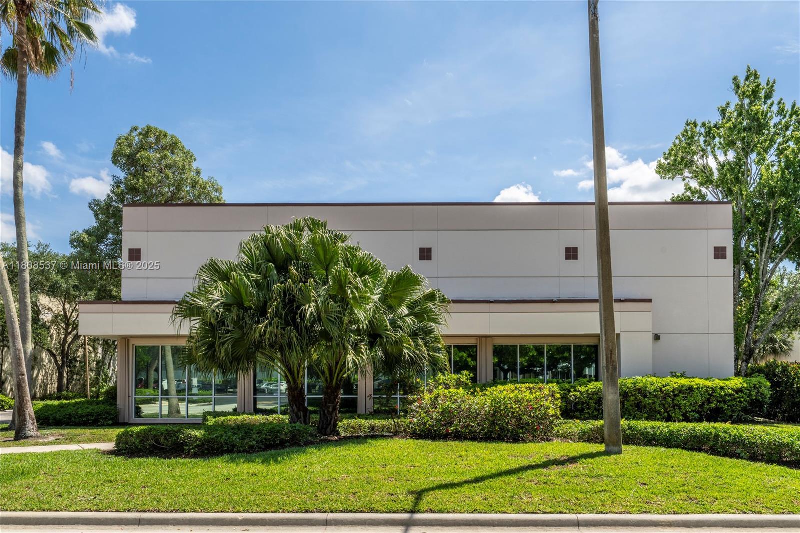 14300 NW 4th St, Sunrise FL 33325 photo 5
