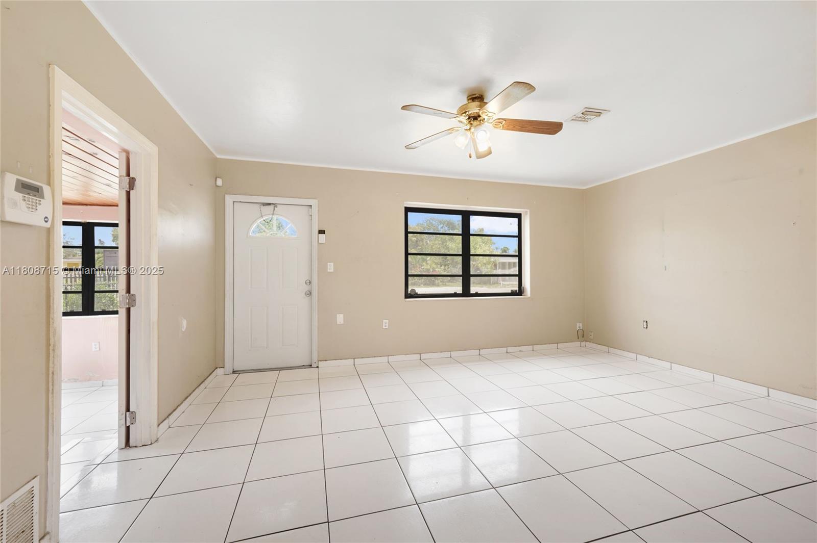 778 NW 146th St, Miami FL 33168 photo 3