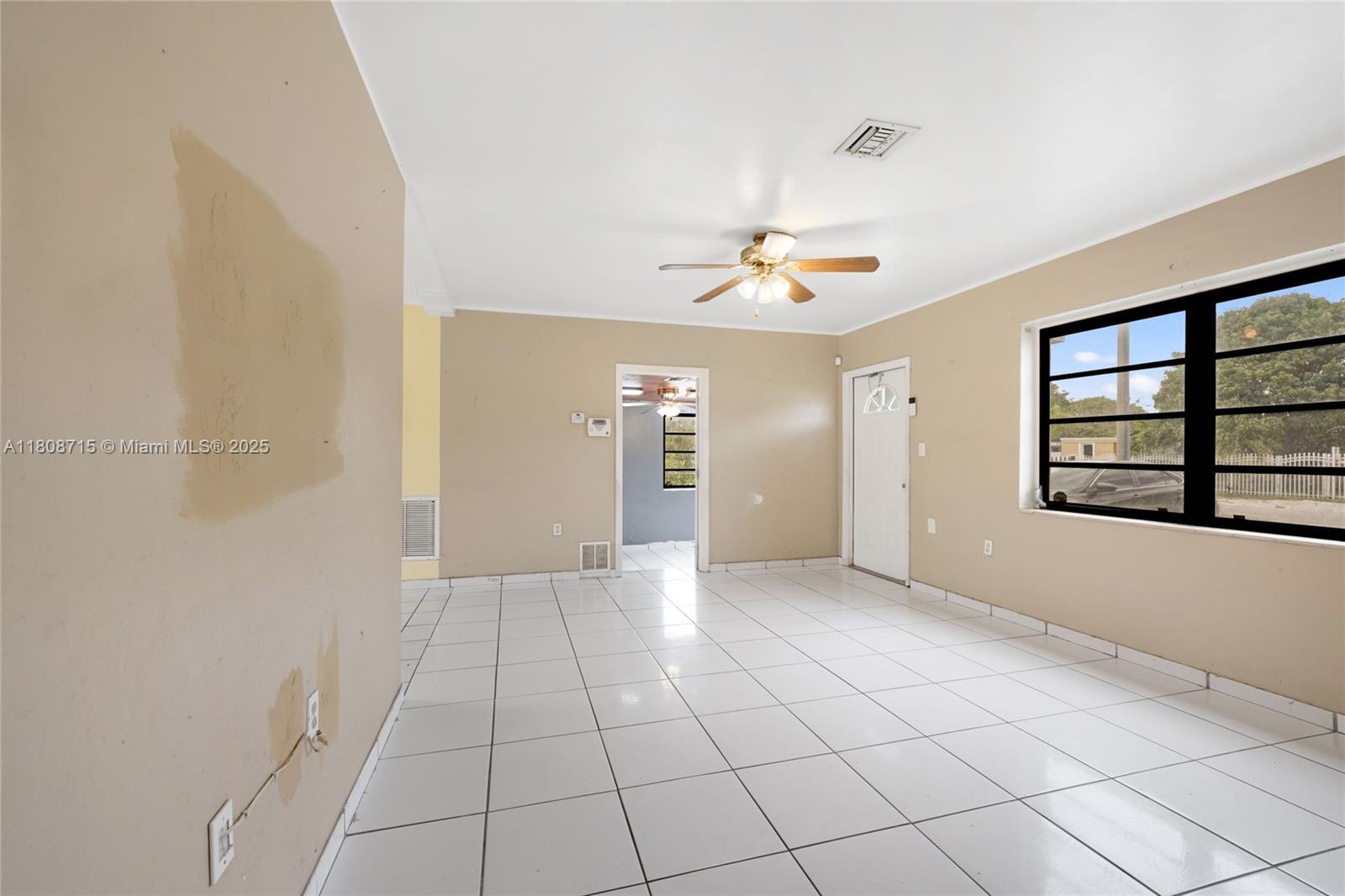 778 NW 146th St, Miami FL 33168 photo 4