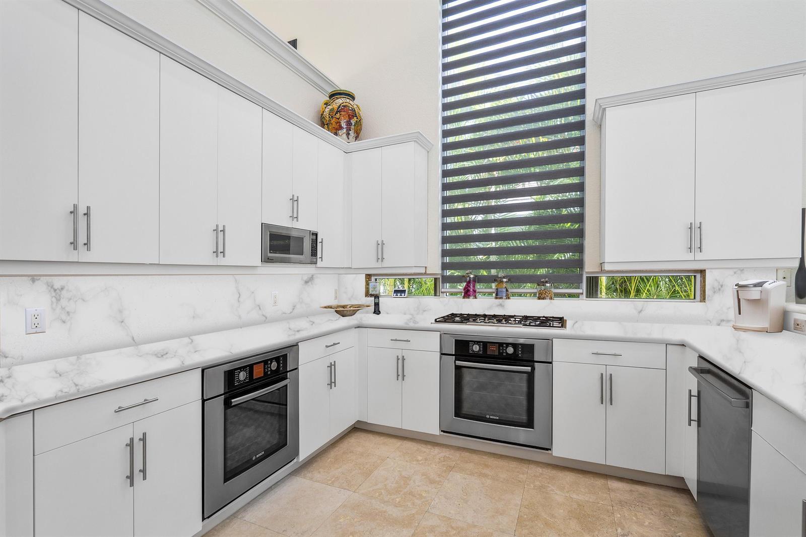 6379 Avalon Pointe Court, Boca Raton FL 33496 photo 5