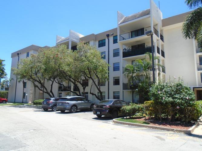 6195 Rock Island Road # 402, Tamarac FL 33319 photo 2