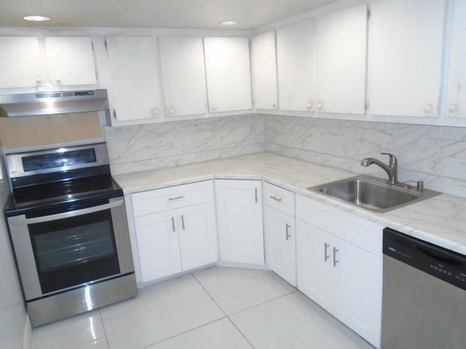 6195 Rock Island Road # 402, Tamarac FL 33319 photo 3