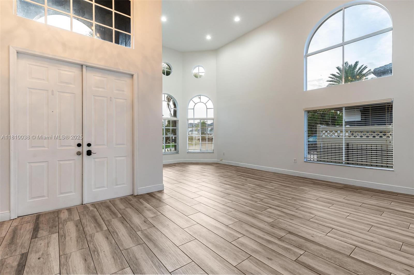 2561 NW 123rd Ter, Coral Springs FL 33065 photo 3