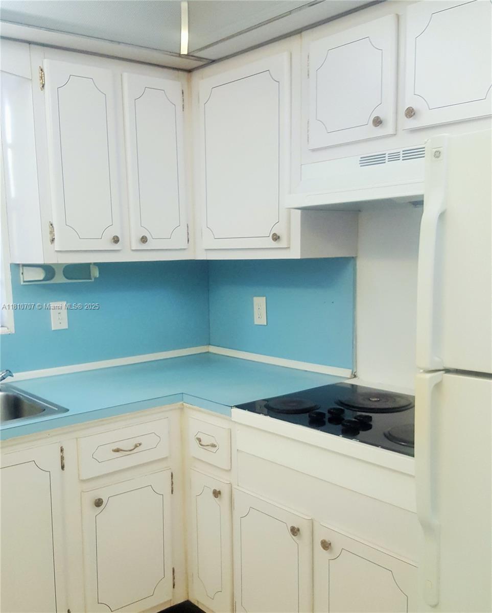 19080 NE 3rd Ct # 318, Miami FL 33179 photo 5