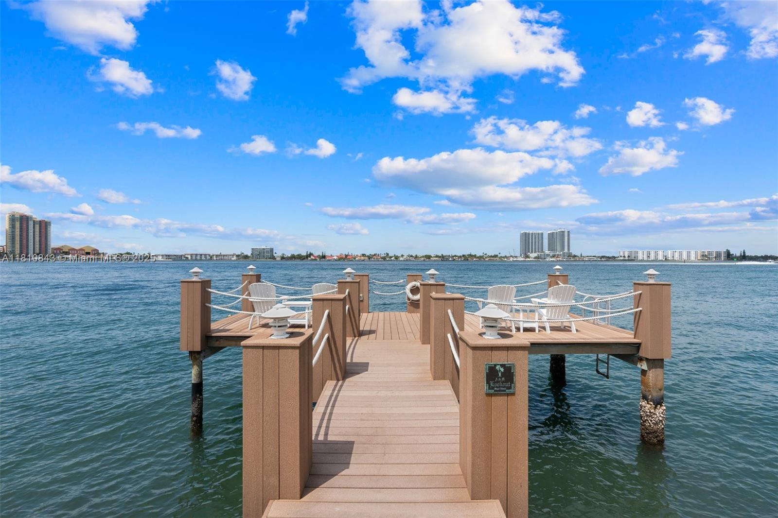 990 Powell Dr, Singer Island FL 33404 photo 4