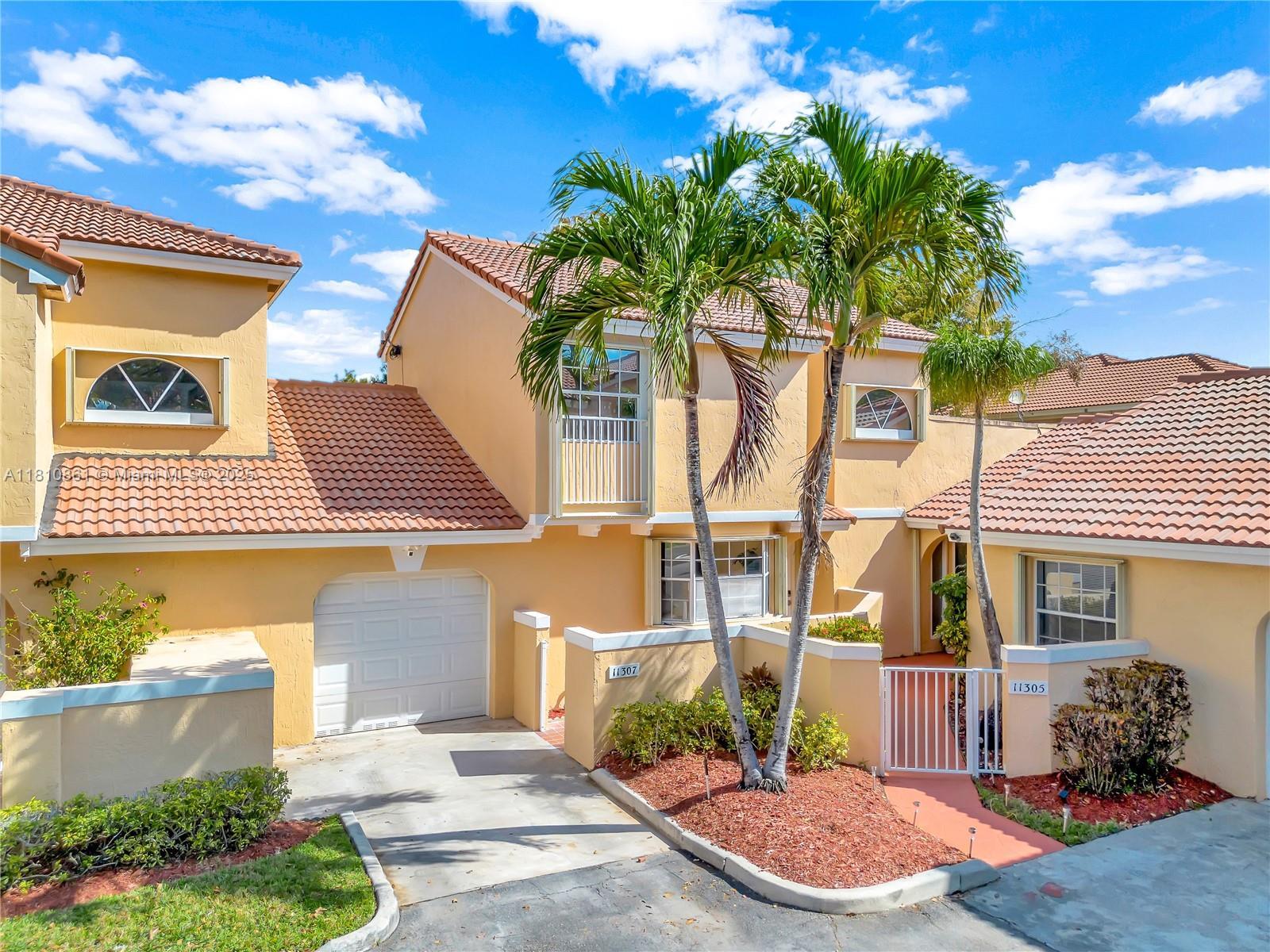 11307 Lakeview Dr # M, Coral Springs FL 33071 photo 3