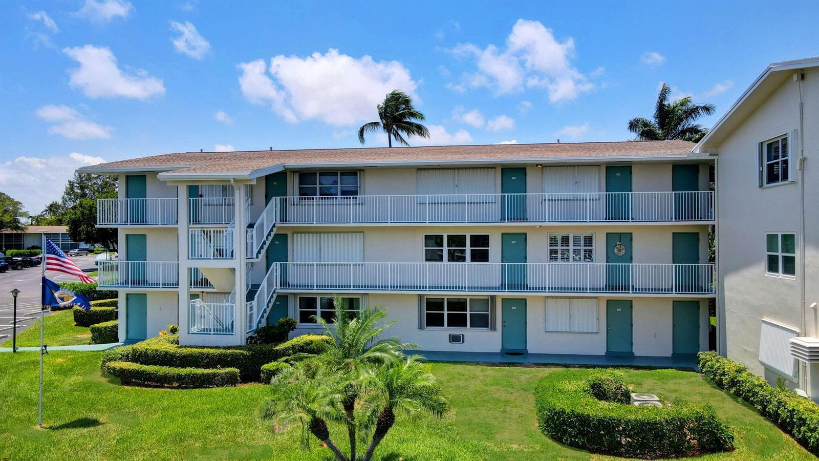 210 Horizons E # 103, Boynton Beach FL 33435 photo 2