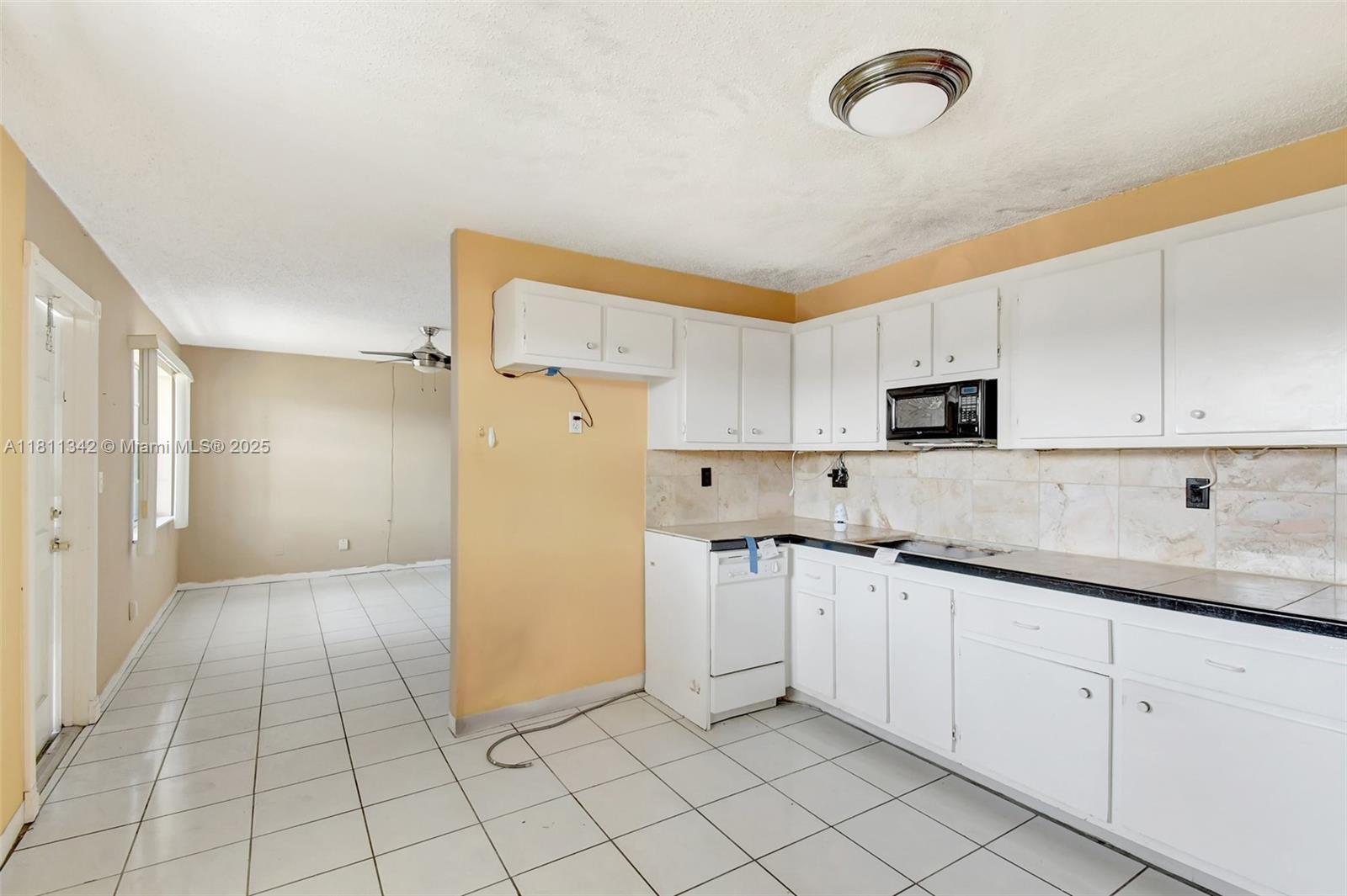 6211 SW 37th St # 211, Davie FL 33314 photo 3