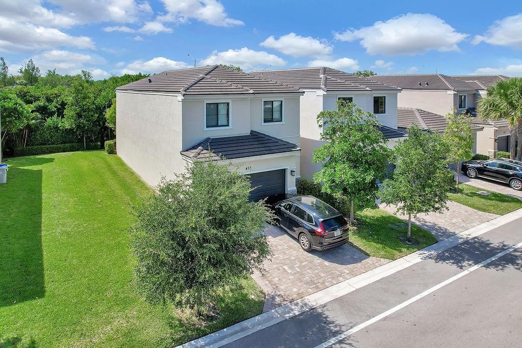 453 NW 36th Avenue, Pompano Beach FL 33069