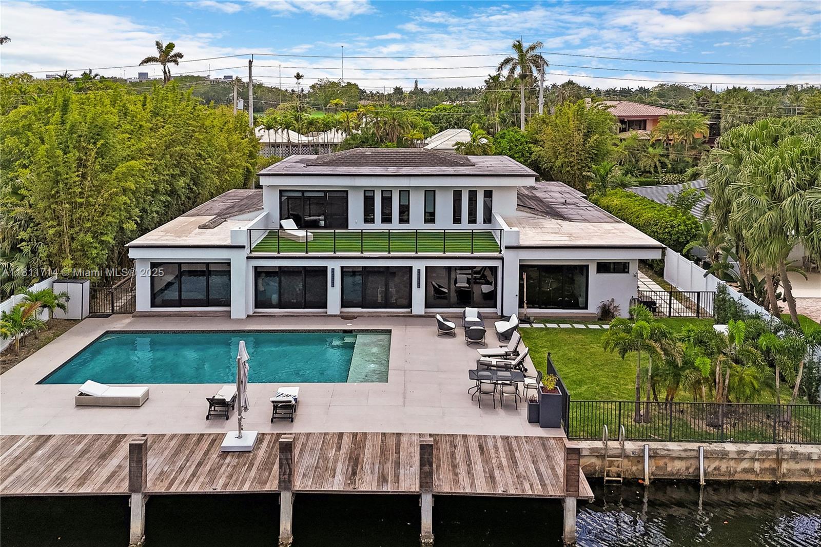 1601 Diplomat Pkwy, Hollywood FL 33019 photo 2