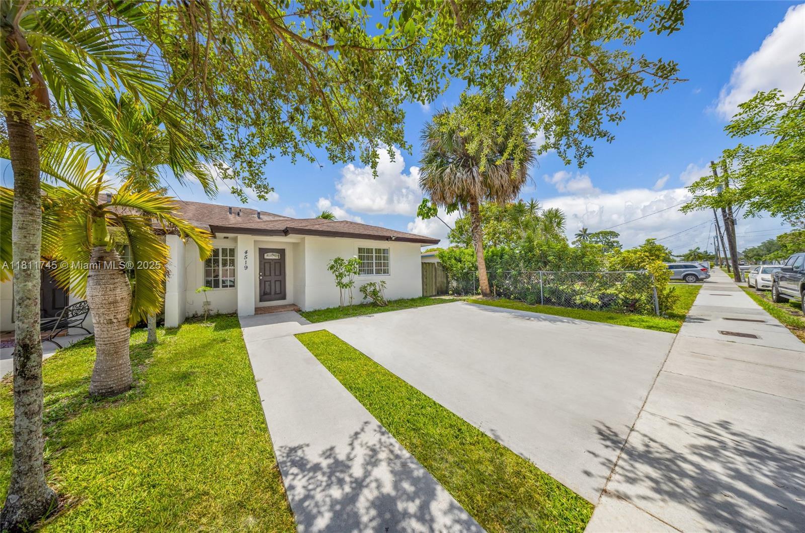 4519 NW 163rd St # 4519, Miami Gardens FL 33054