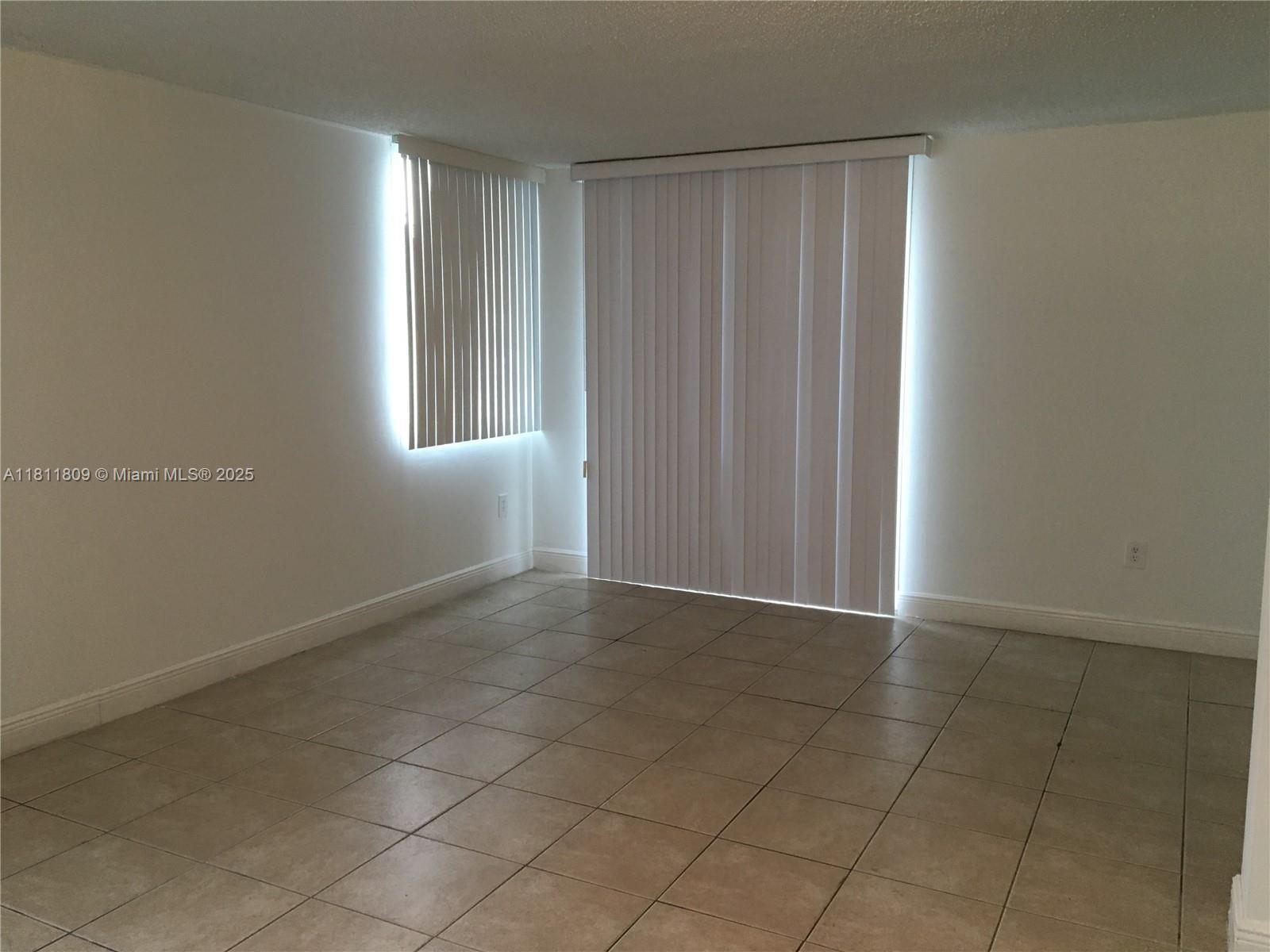 850 N Miami Ave # 2003, Miami FL 33136 photo 5