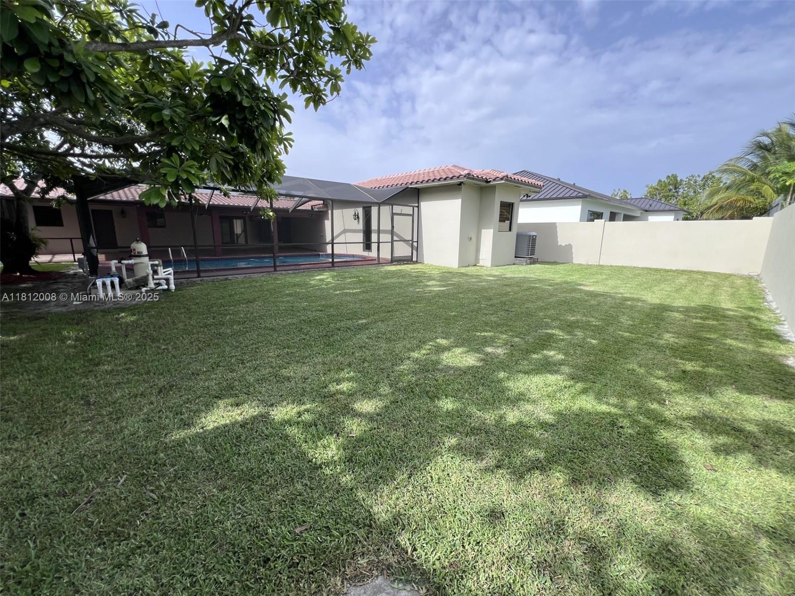 10754 SW 30th St # 0, Miami FL 33165 photo 4