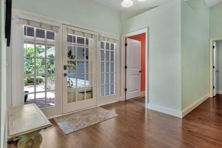 10510 SE Jupiter Narrows Drive, Hobe Sound FL 33455 photo 4