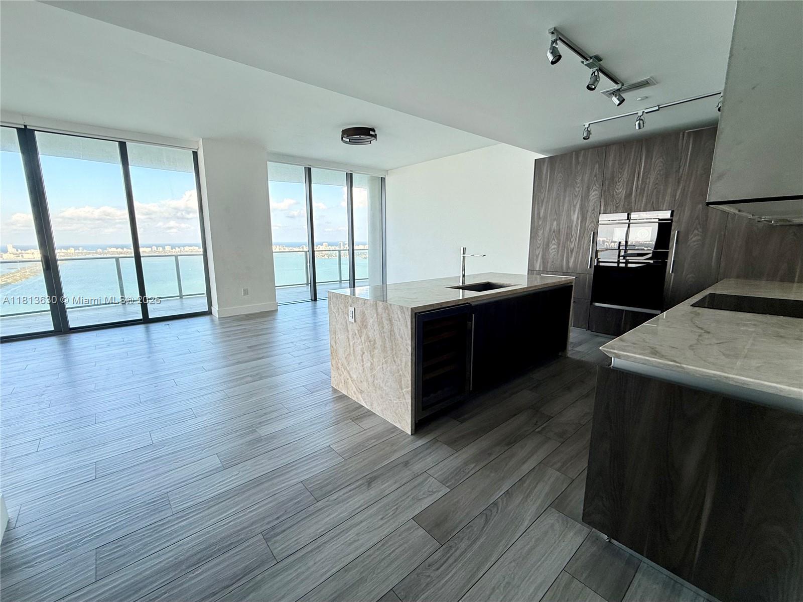 3131 NE 7th Ave, Miami FL 33137 photo 2
