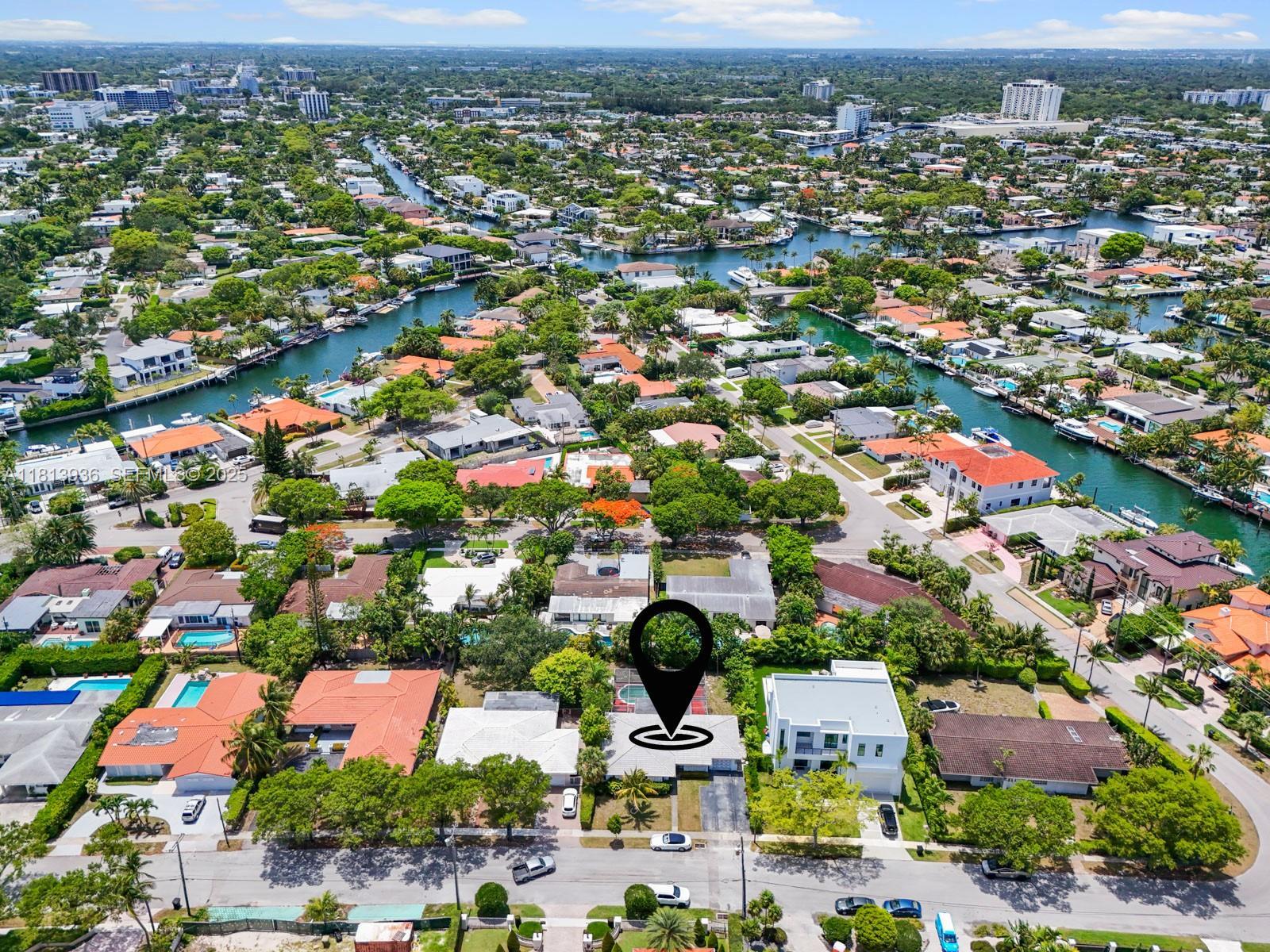 12480 Keystone Island Dr, North Miami FL 33181