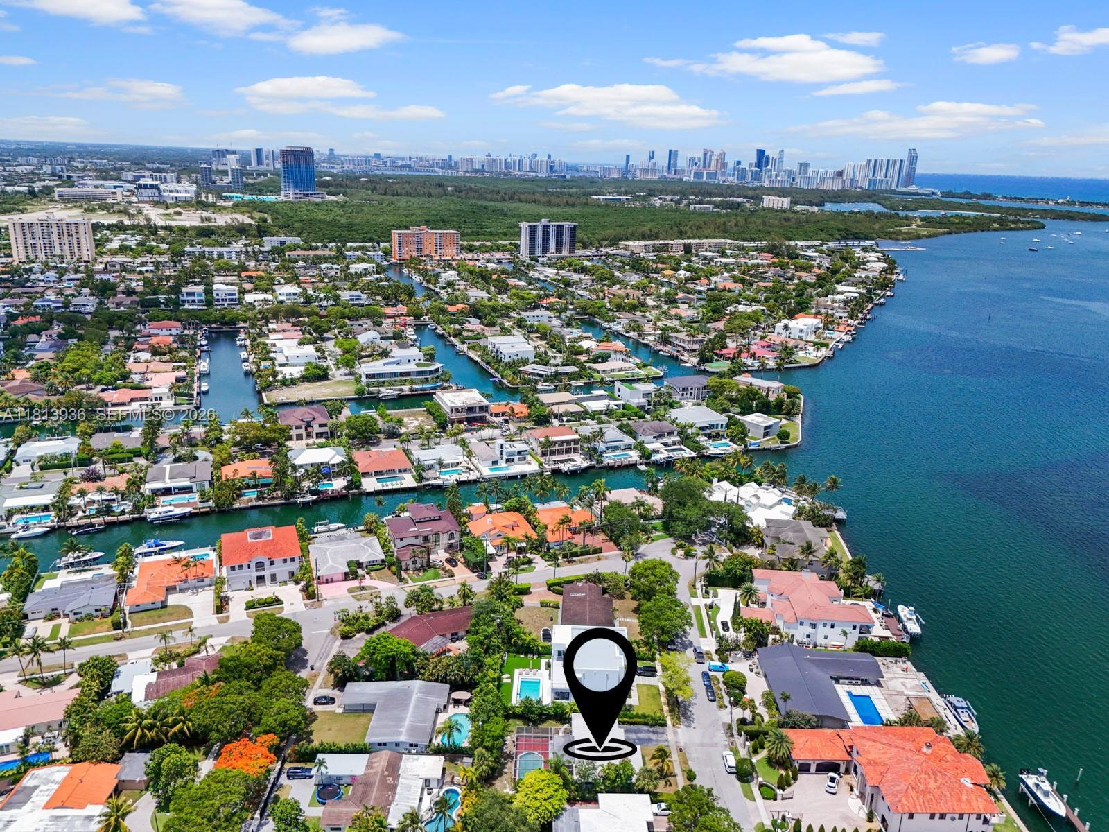 12480 Keystone Island Dr, North Miami FL 33181 photo 4