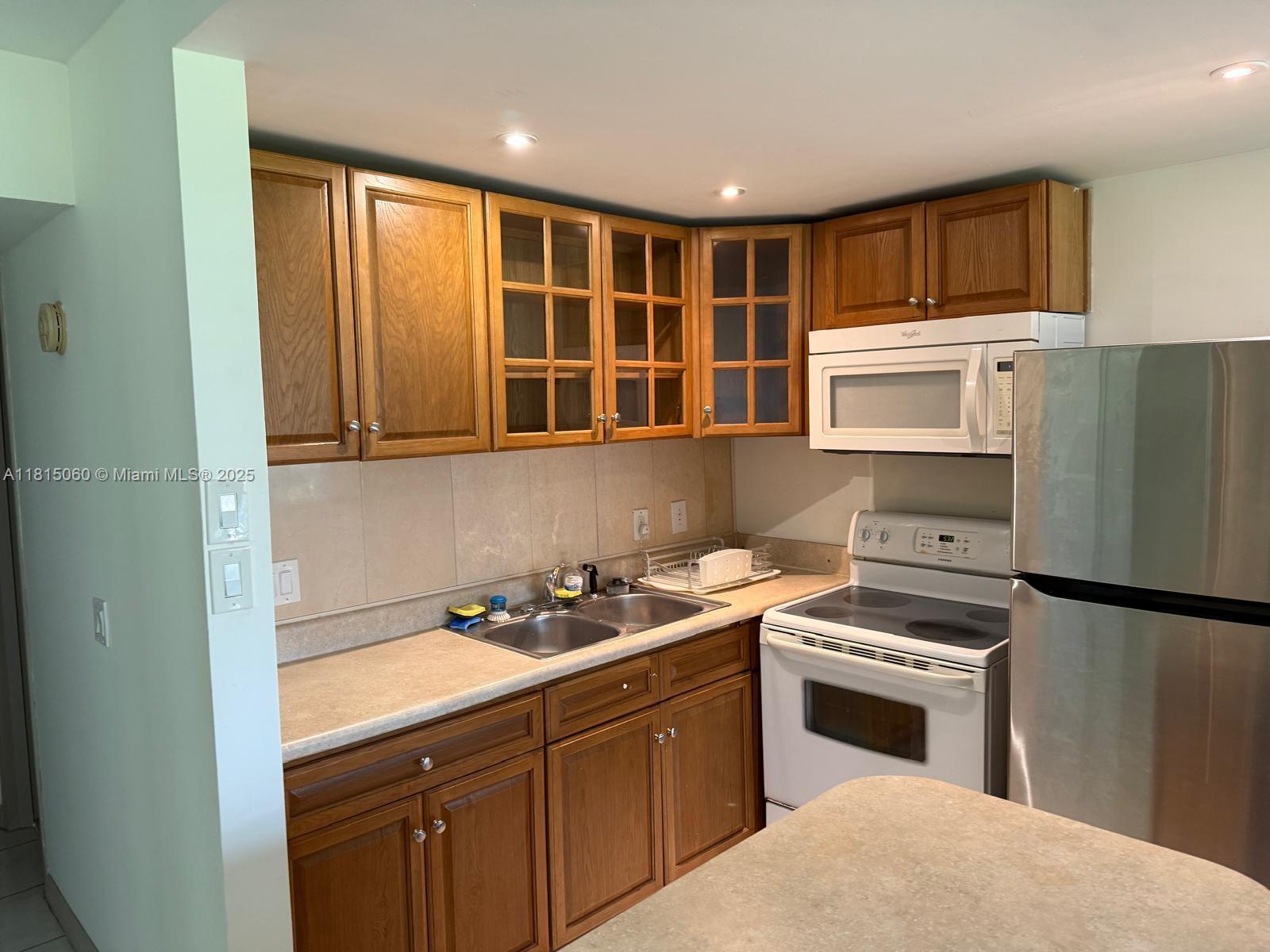 217 Suffolk F # 217, Boca Raton FL 33434 photo 3