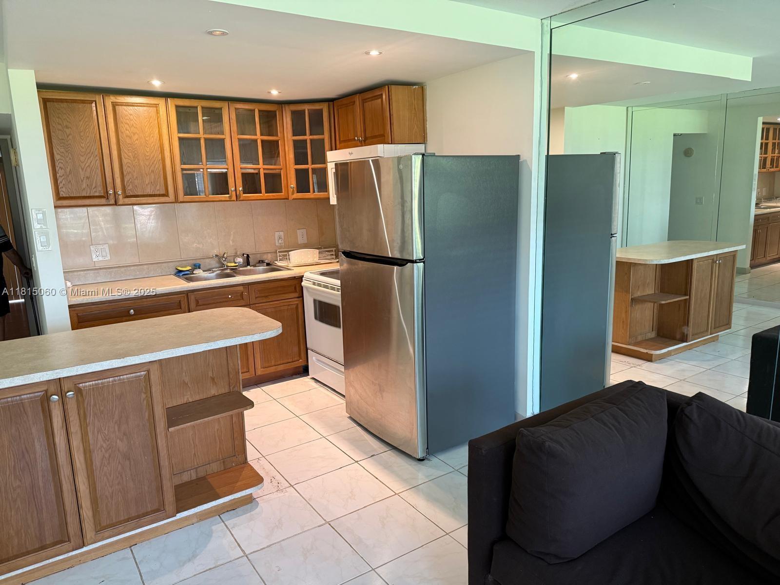 217 Suffolk F # 217, Boca Raton FL 33434 photo 4
