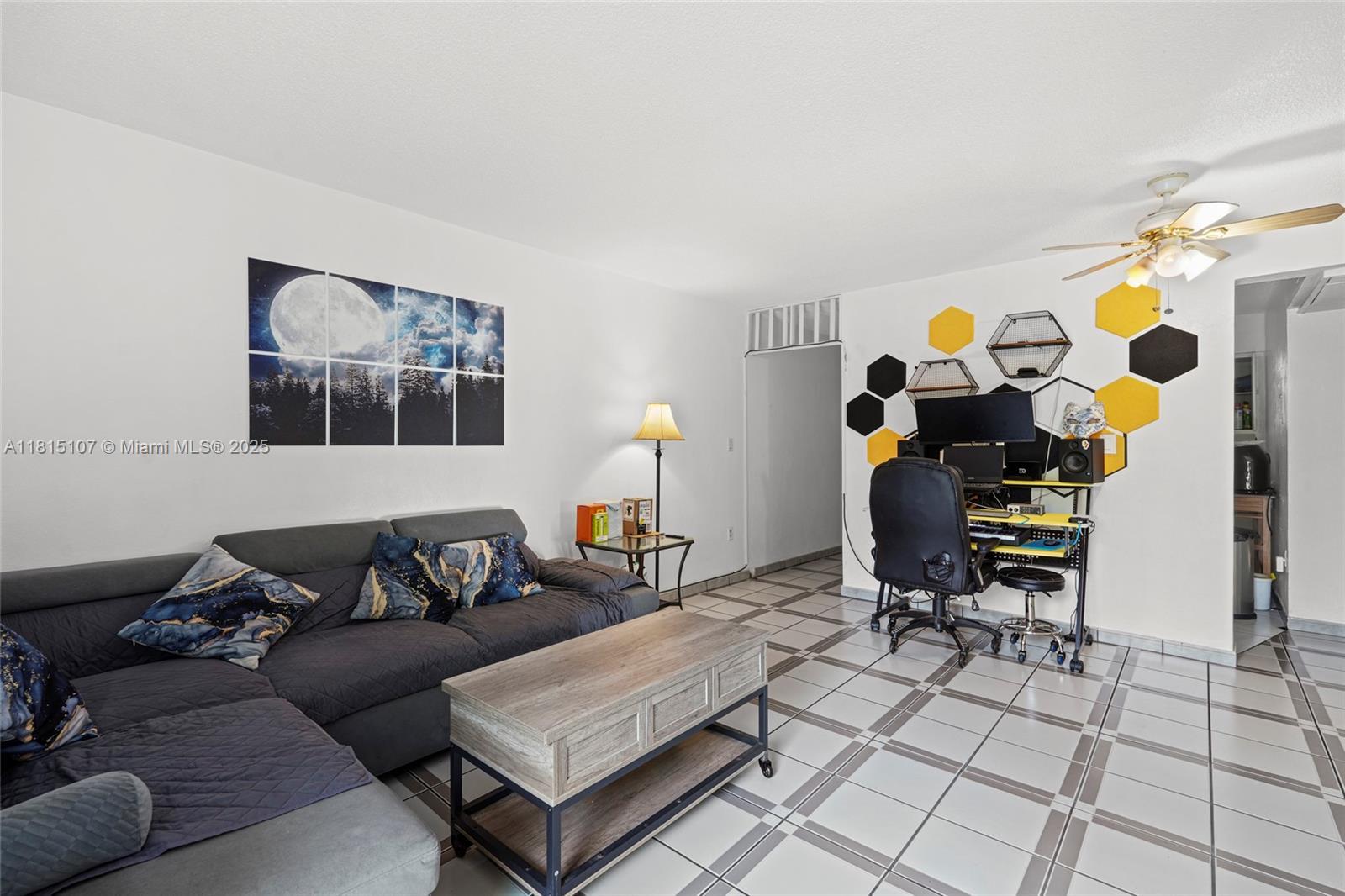 2498 SW 17th Ave # 4311, Miami FL 33145 photo 2