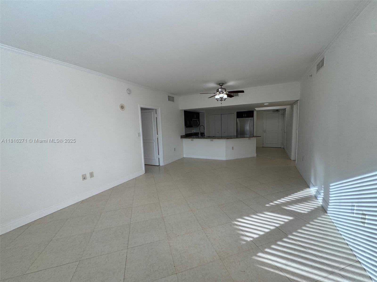 19900 E Country Club Dr # 209, Aventura FL 33180 photo 5