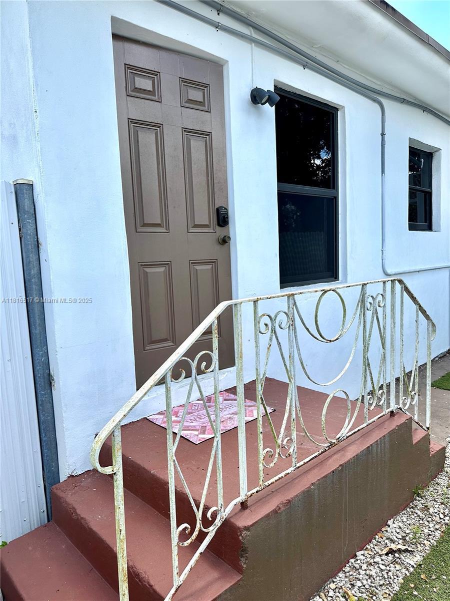 2467 NW 95th Ter # 0, Miami FL 33147