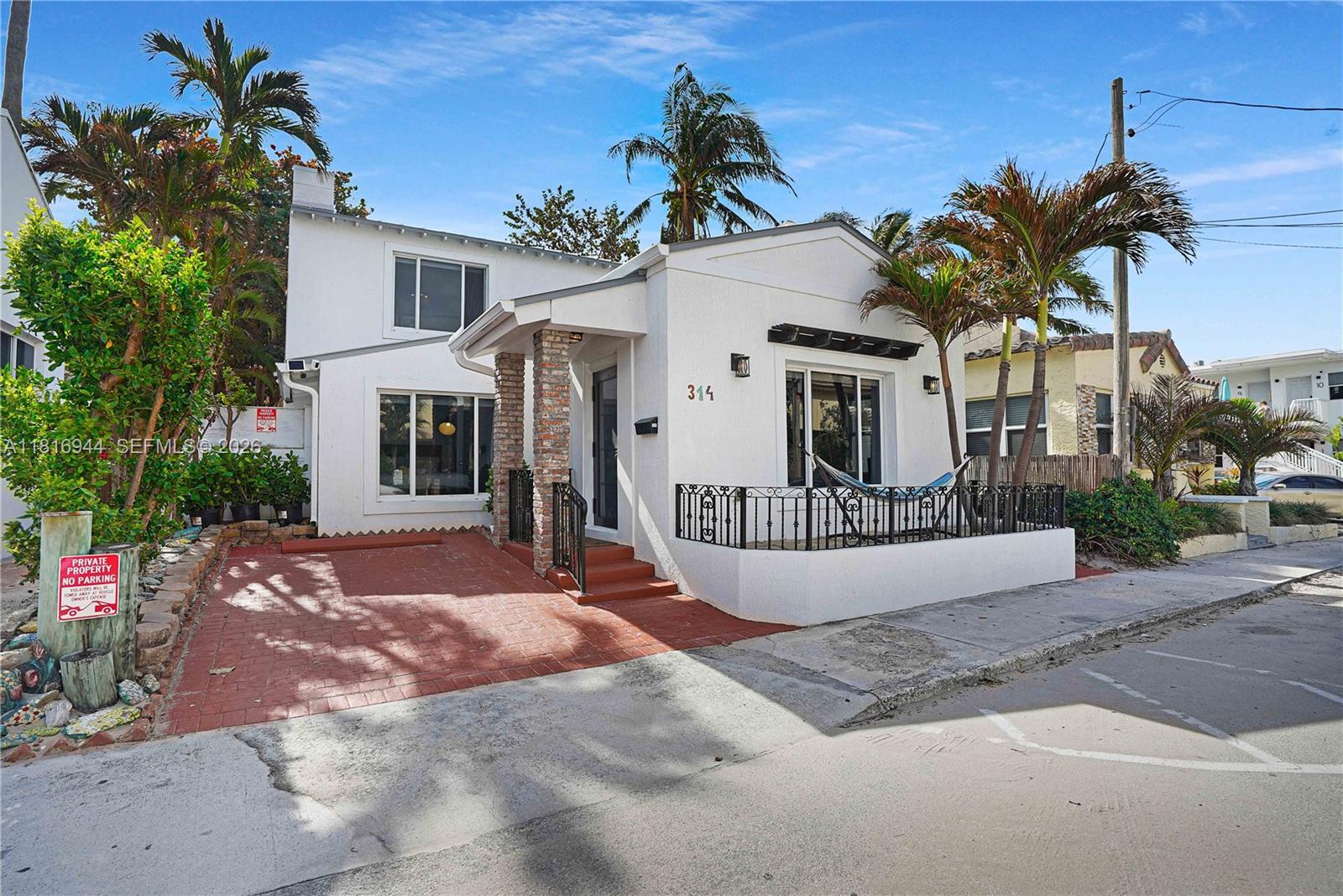 314 Oregon St, Hollywood FL 33019