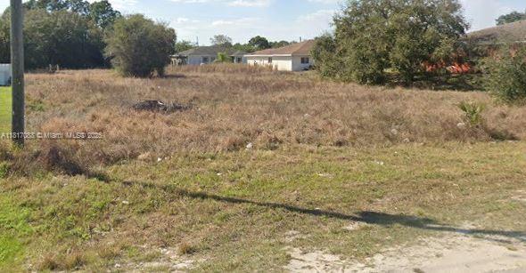 332/334 Gretchen Ave S, Lehigh Acres FL 33973