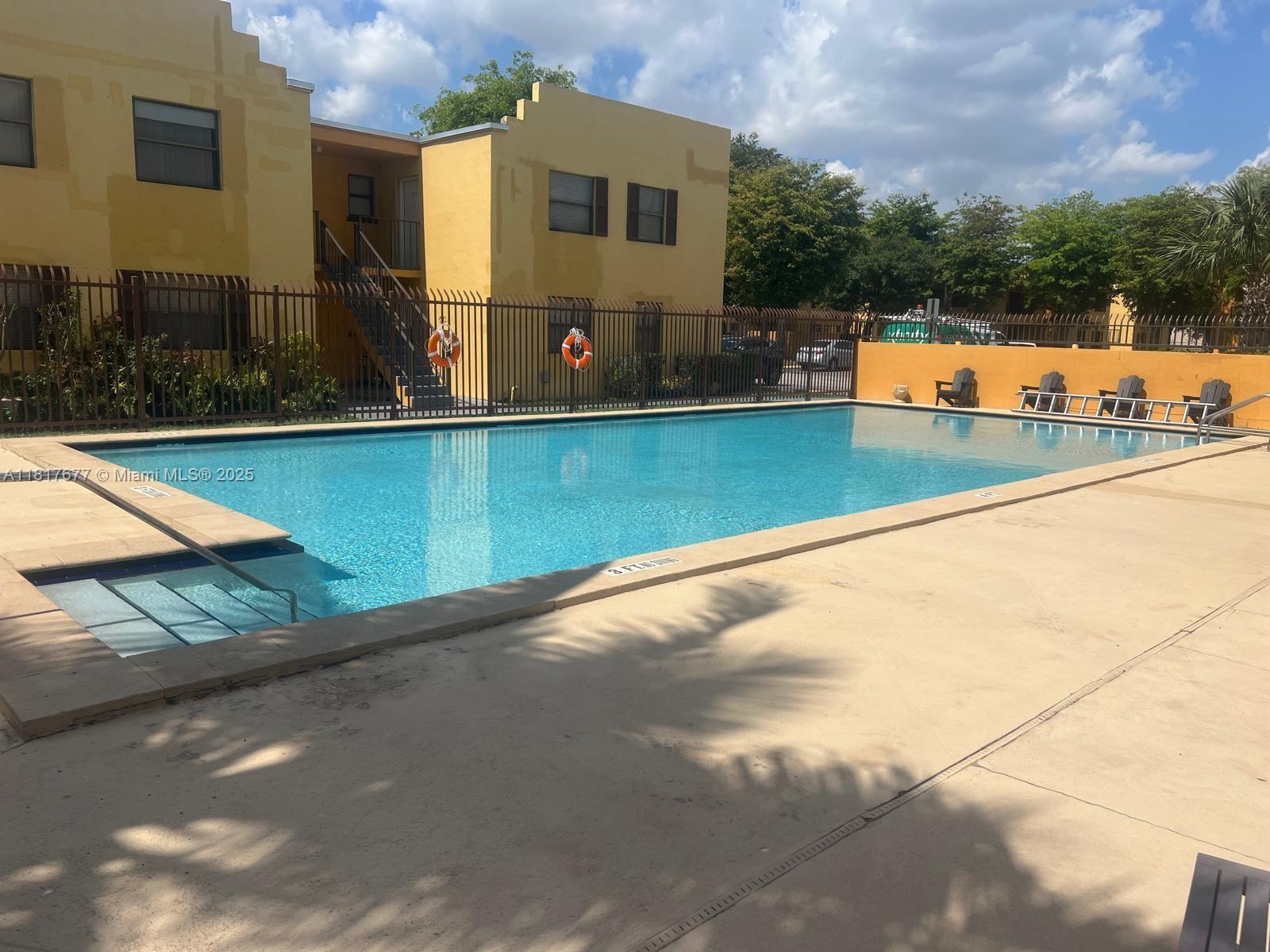 560 NW 114th Ave # 202, Sweetwater FL 33172 photo 3