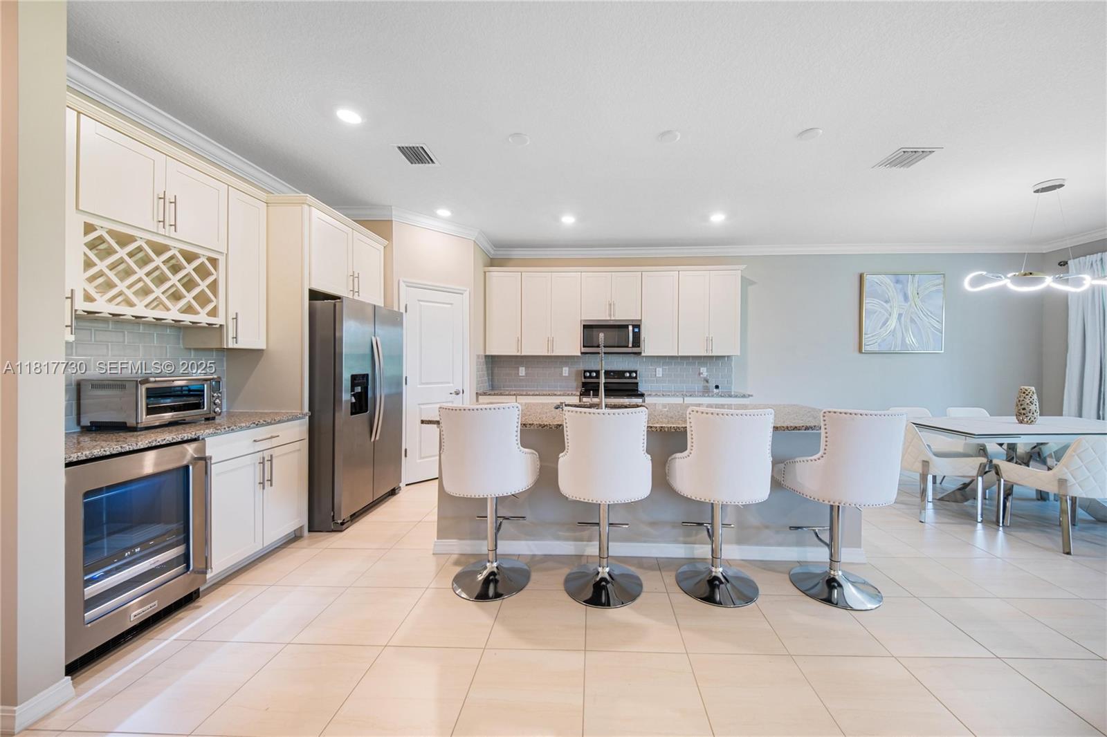 8160 NW 78th St, Tamarac FL 33321 photo 3