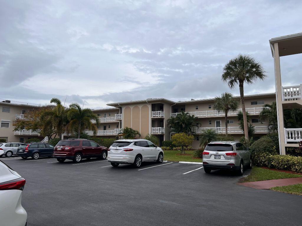 2811 Garden Drive S # 107, FL 33461